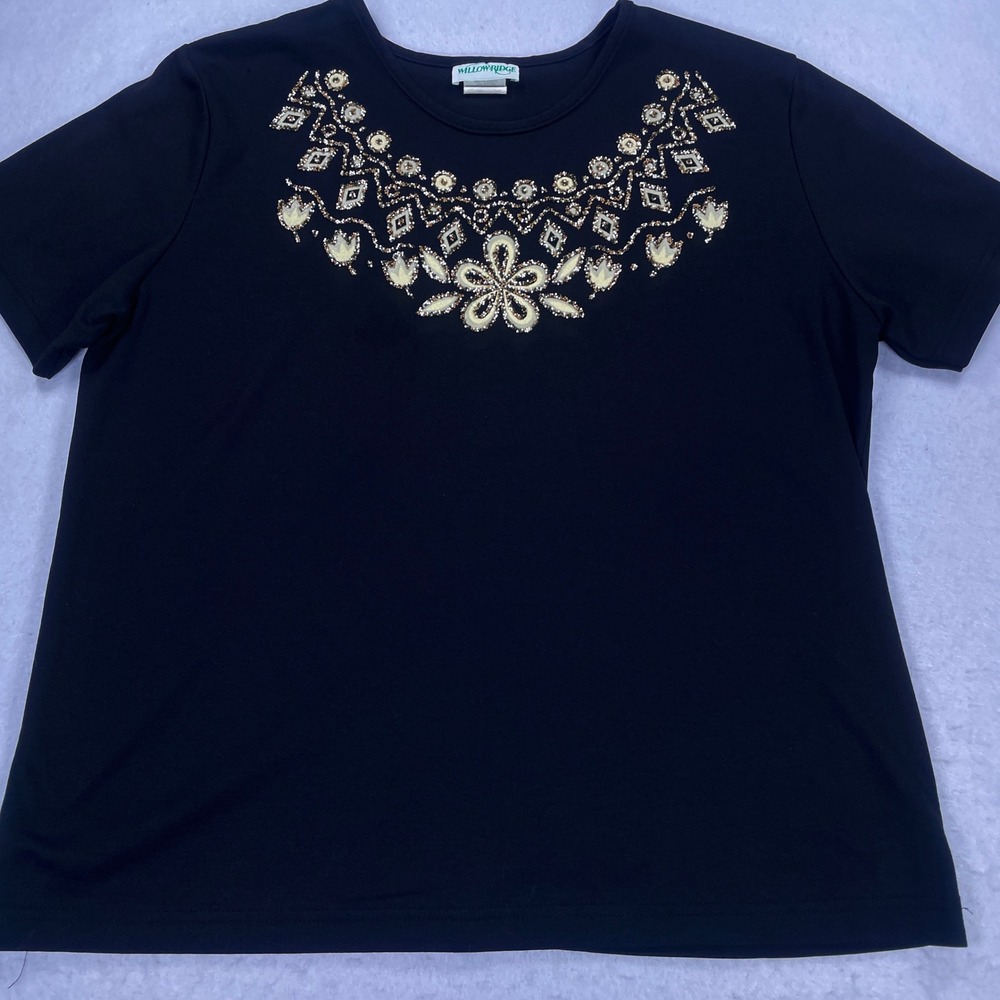 Willow Ridge Black Beaded Floral Neckline Short Sleeve Top Large USA Made